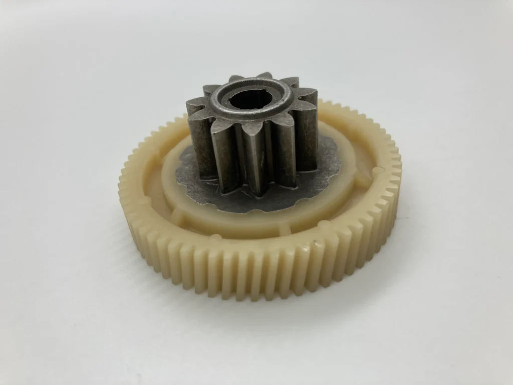 Plastic-Gear-with Metal-hub